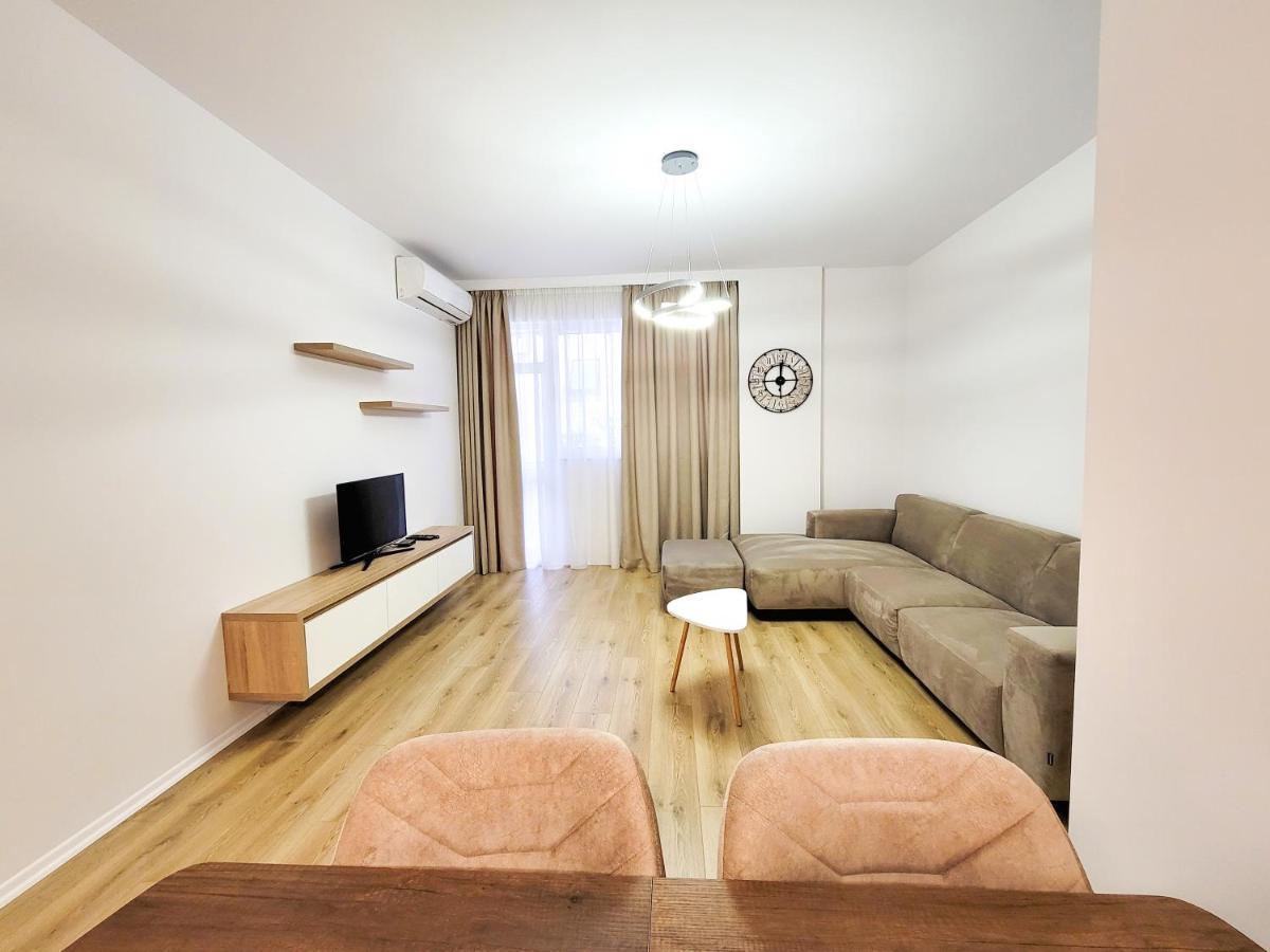 Urban Nest On Boulevard Тирана Екстер'єр фото