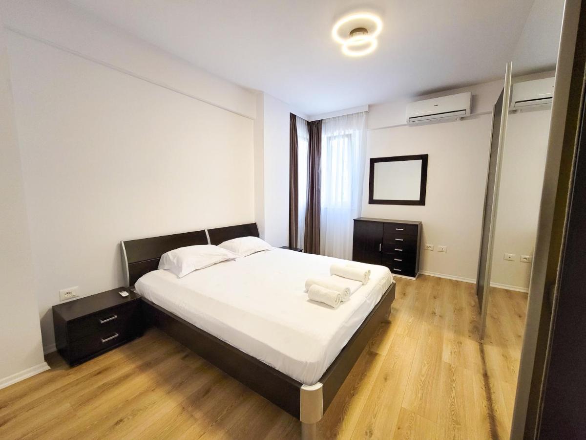 Urban Nest On Boulevard Тирана Екстер'єр фото